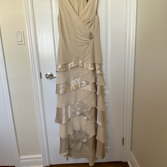 JS Collection Dress - Picture 7 of 13